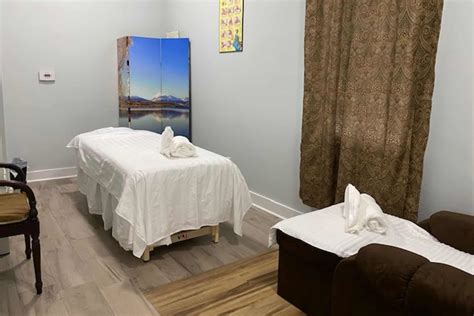 Intimate massage Escort Al Mahbulah